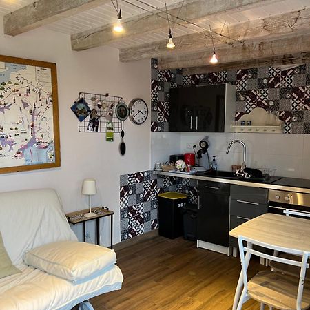 Le Garni Vendemiaire Apartment Vesoul Bagian luar foto