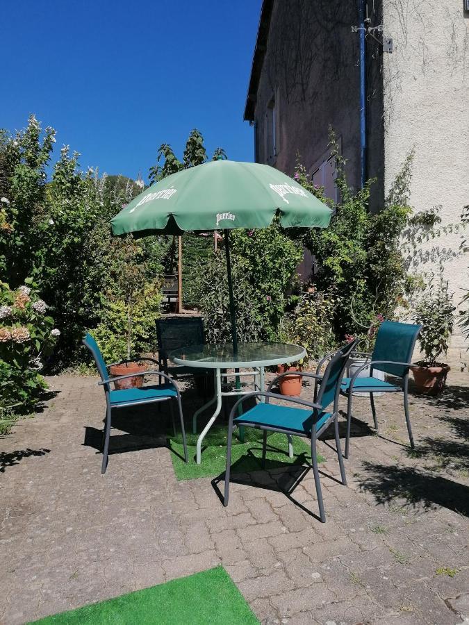 Le Garni Vendemiaire Apartment Vesoul Bagian luar foto